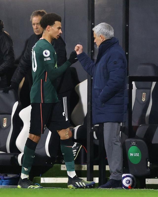 开云体育app入口-穆里尼奥：点球规则给了解释空间 帕克：我不会抱怨